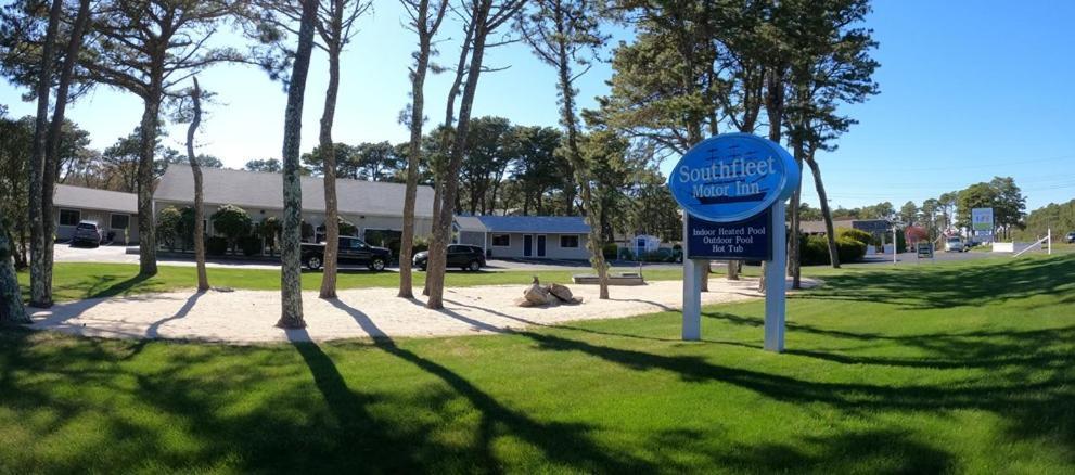 Southfleet Motor Inn Wellfleet Exterior photo