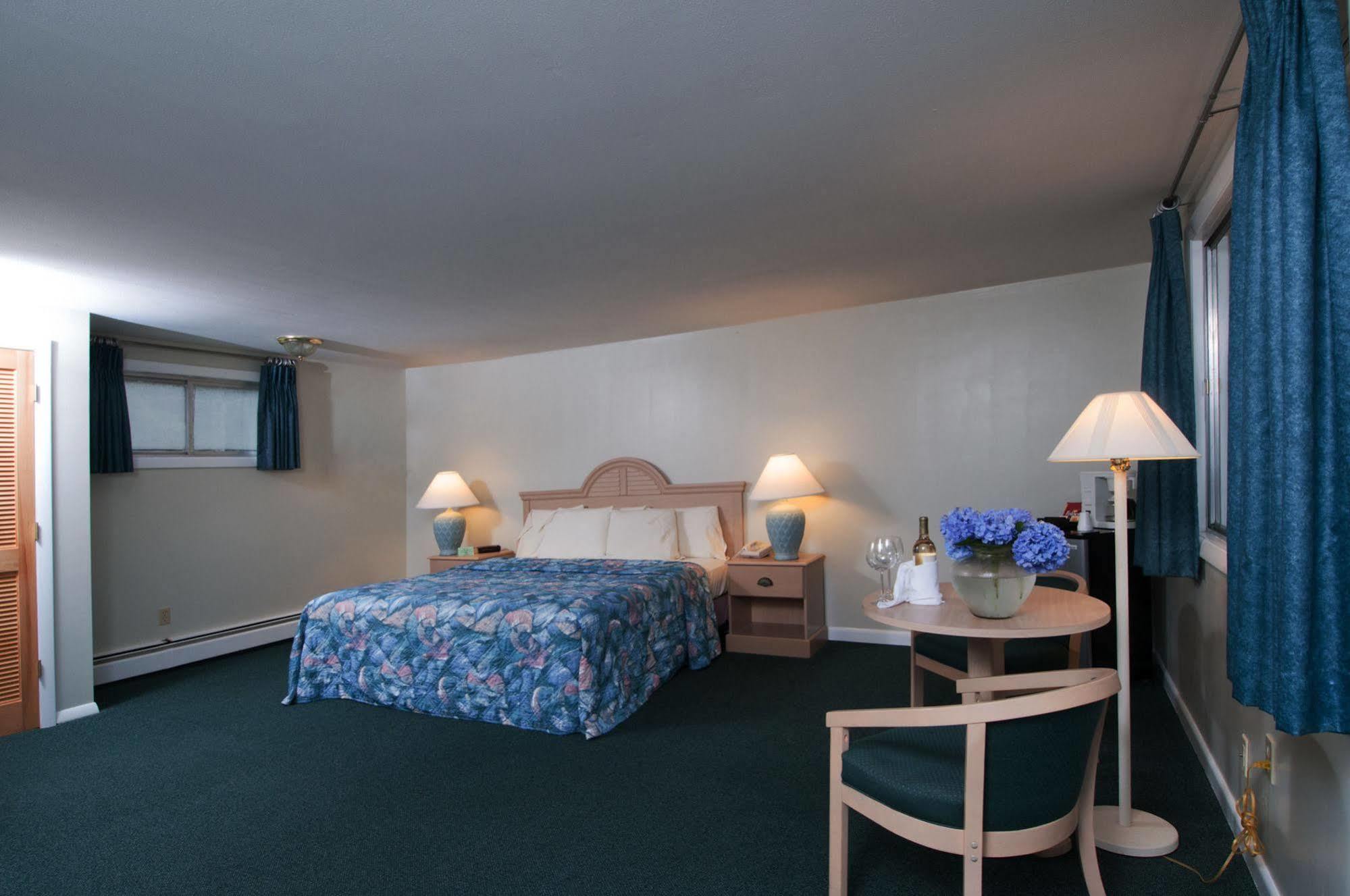 Southfleet Motor Inn Wellfleet Exterior photo